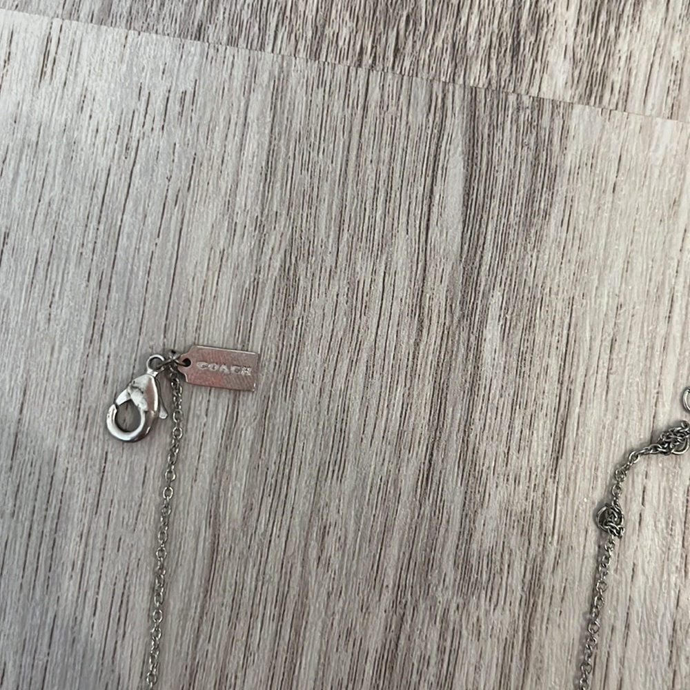 Silver coach necklace - Picture 3 of 3